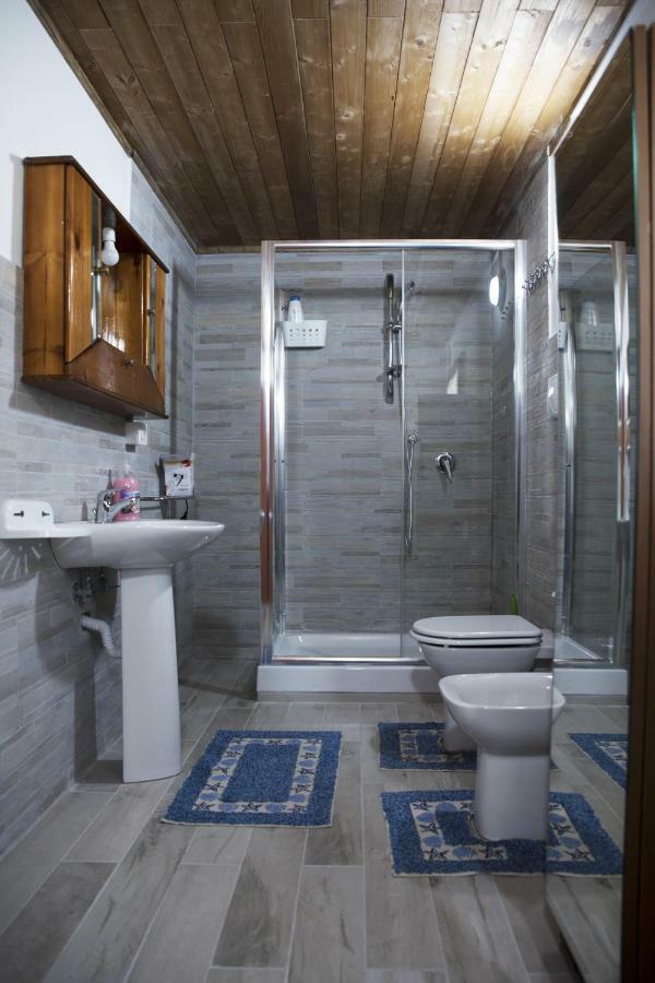 B&B Sentiero Romantico 이볼리 외부 사진