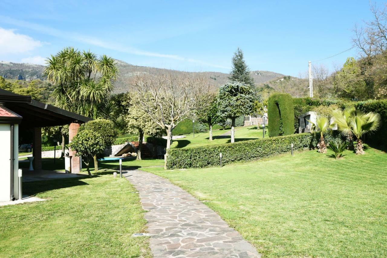 B&B Sentiero Romantico 이볼리 외부 사진