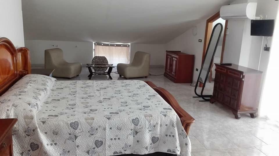 B&B Sentiero Romantico 이볼리 외부 사진