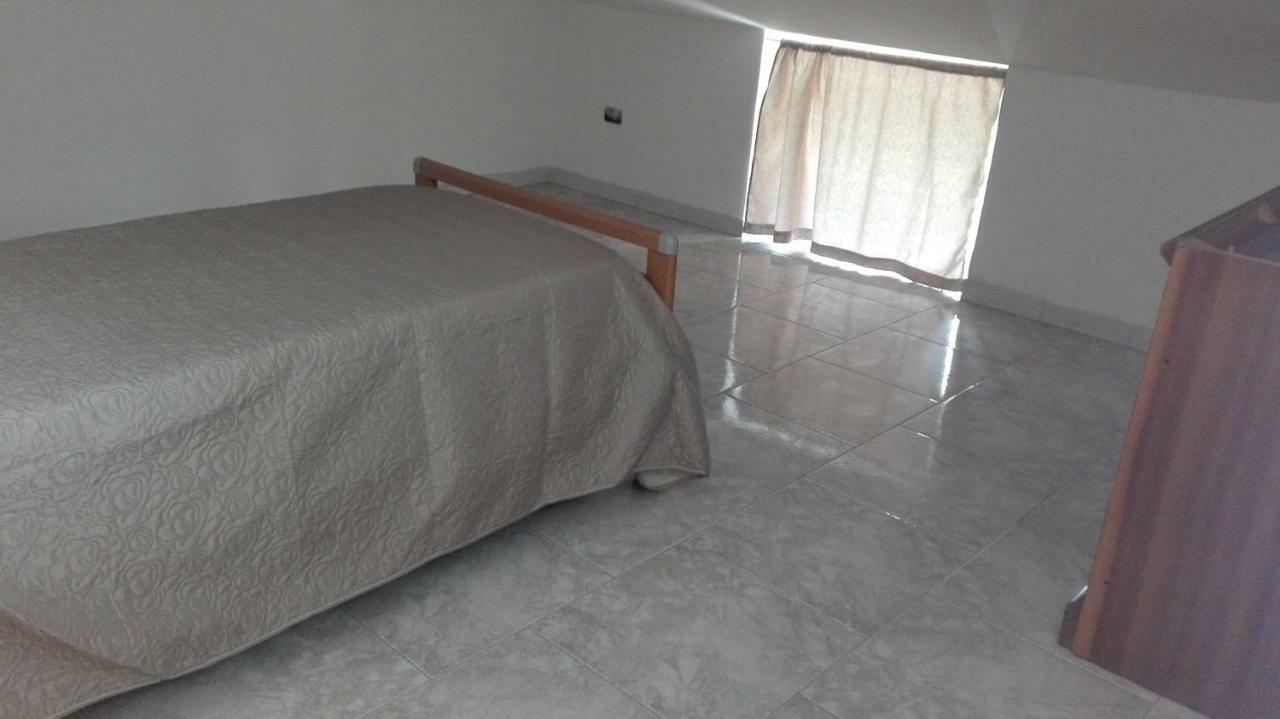 B&B Sentiero Romantico 이볼리 외부 사진