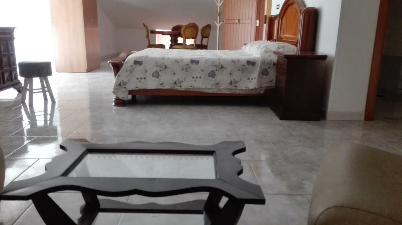 B&B Sentiero Romantico 이볼리 외부 사진