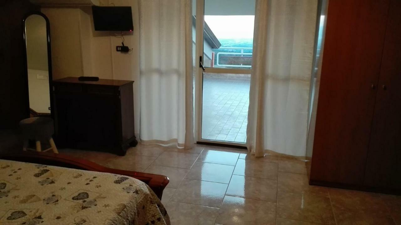 B&B Sentiero Romantico 이볼리 외부 사진