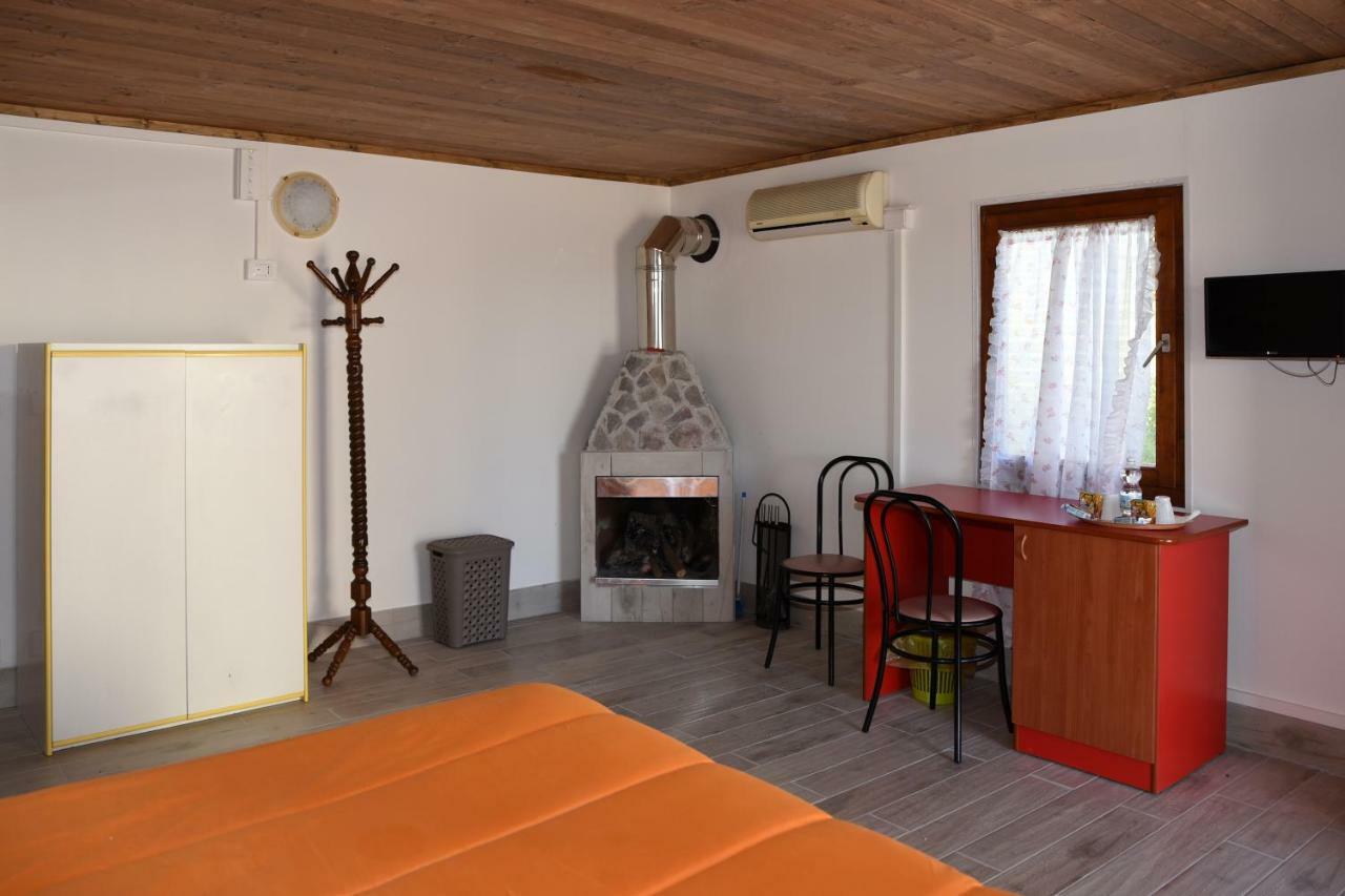 B&B Sentiero Romantico 이볼리 외부 사진